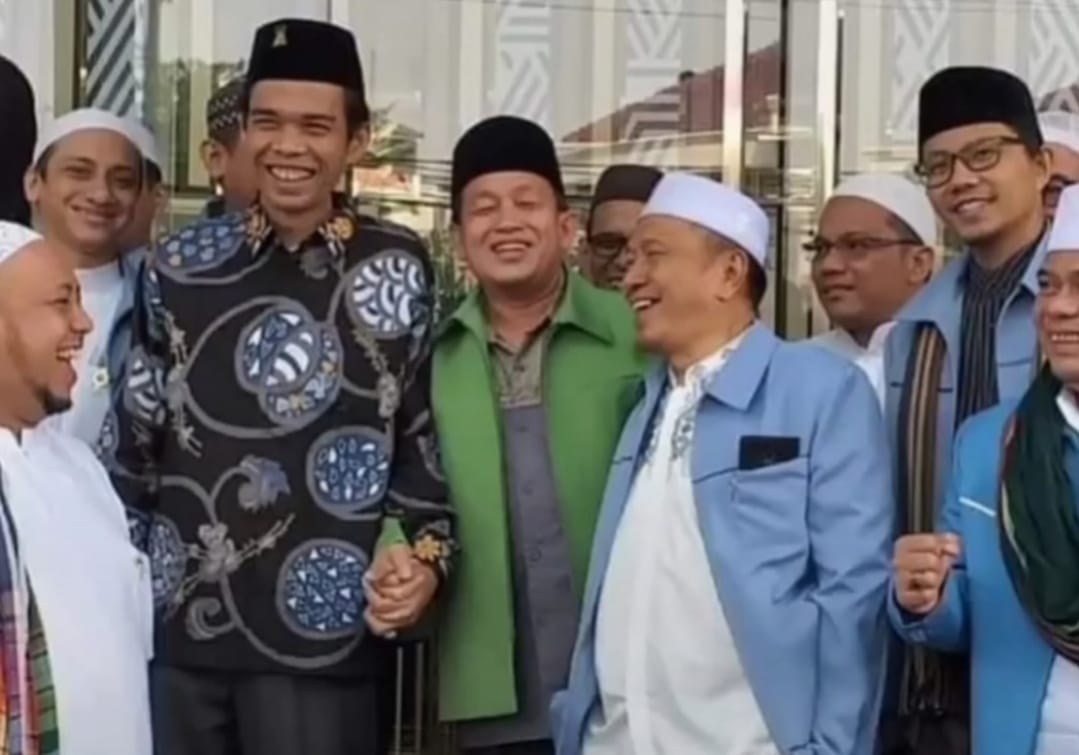 Ribuan Orang Sholatkan Jenazah Ustadz Solihin Hasibuan di Masjid Agung, Ini Kesaksian Ustadz Abdul Somad (UAS)