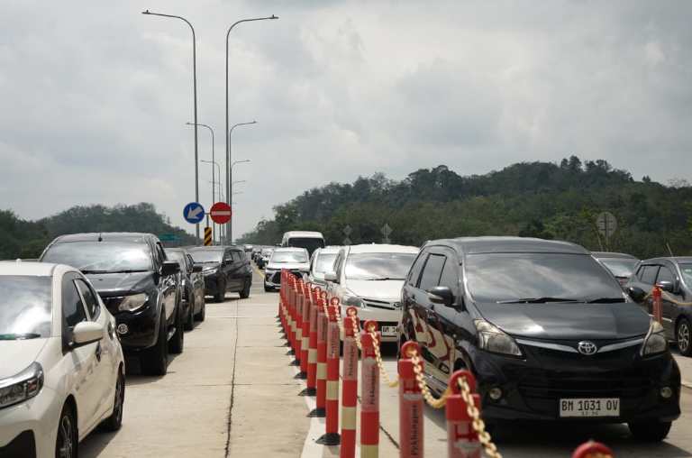 Long Weekend Perayaan Paskah 2026, Volume Kendaraan yang Melintas di Tol Trans Sumatera Capai 142.518