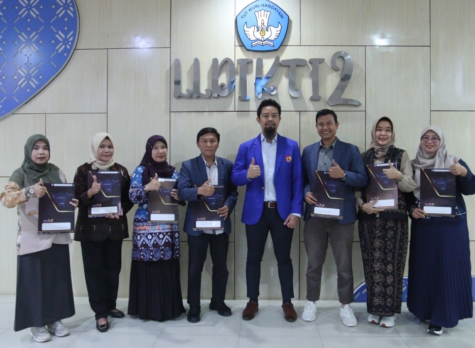 Universitas Bina Darma Tambah 8 Lektor Kepala, SK Diserahkan di LLDIKTI Wilayah II