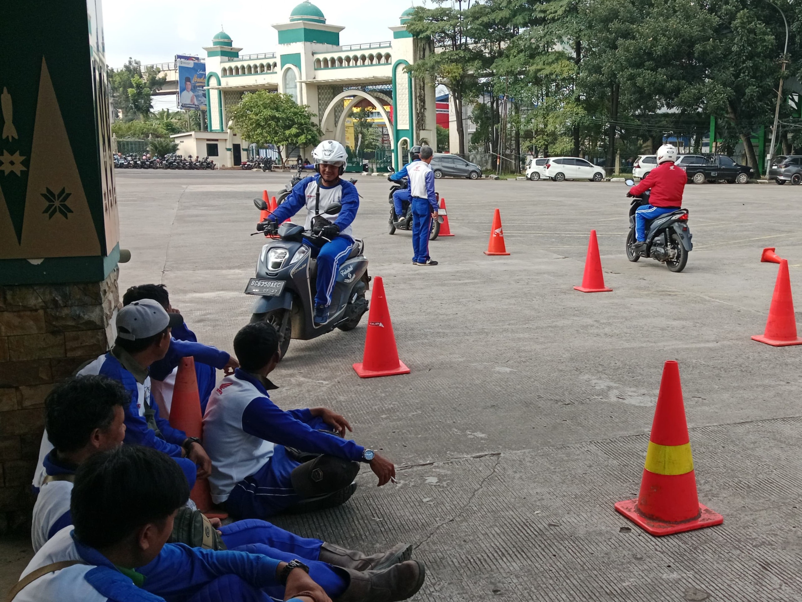 Astra Motor Sumsel Gelar Edukasi Safety Riding untuk Pekerja Industri di Palembang