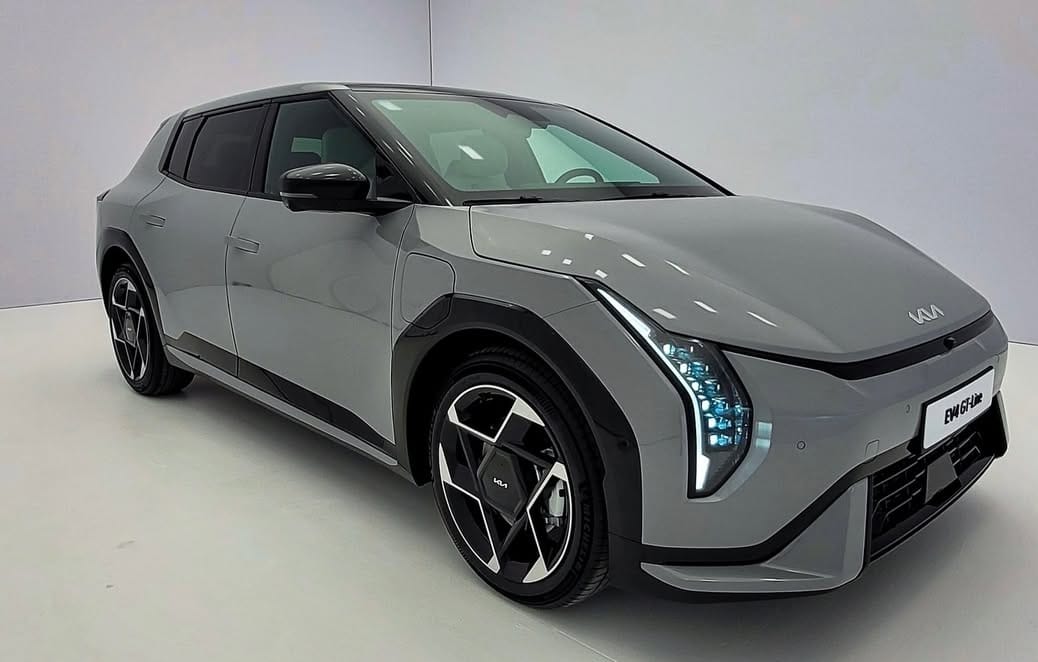 TERBARU, Kia EV4 GTTertangkap Kamera Saat Uji Jalan di Amerika Serikat, Ini Kisaran Harga dan Spesifikasinya