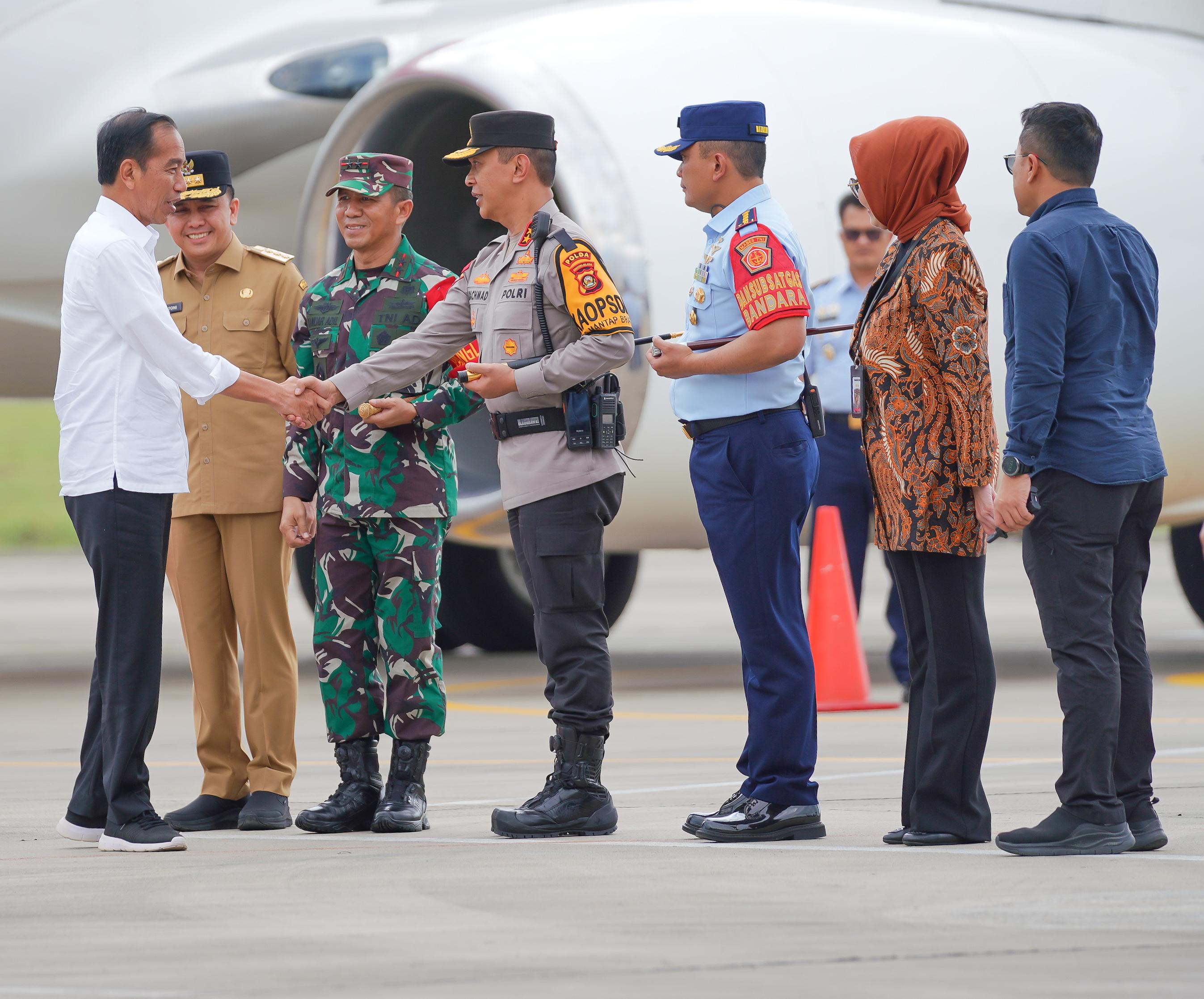 Bersama Forkopimda, Kapolda Sumsel Ikut Menyambut Kedatangan Presiden Joko Widodo