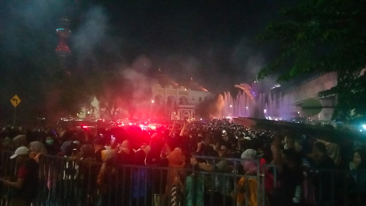 Jembatan Ampera Ditutup Bagi Pejalan Kaki, Warga Palembang Kecele Tak Bisa Nikmati Drone Show 