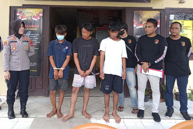 Oknum Pelajar SMP Curi Besi Pembatas Tol Indralaya-Prabumulih, Pecah Ban, Keburu Diringkus Polisi