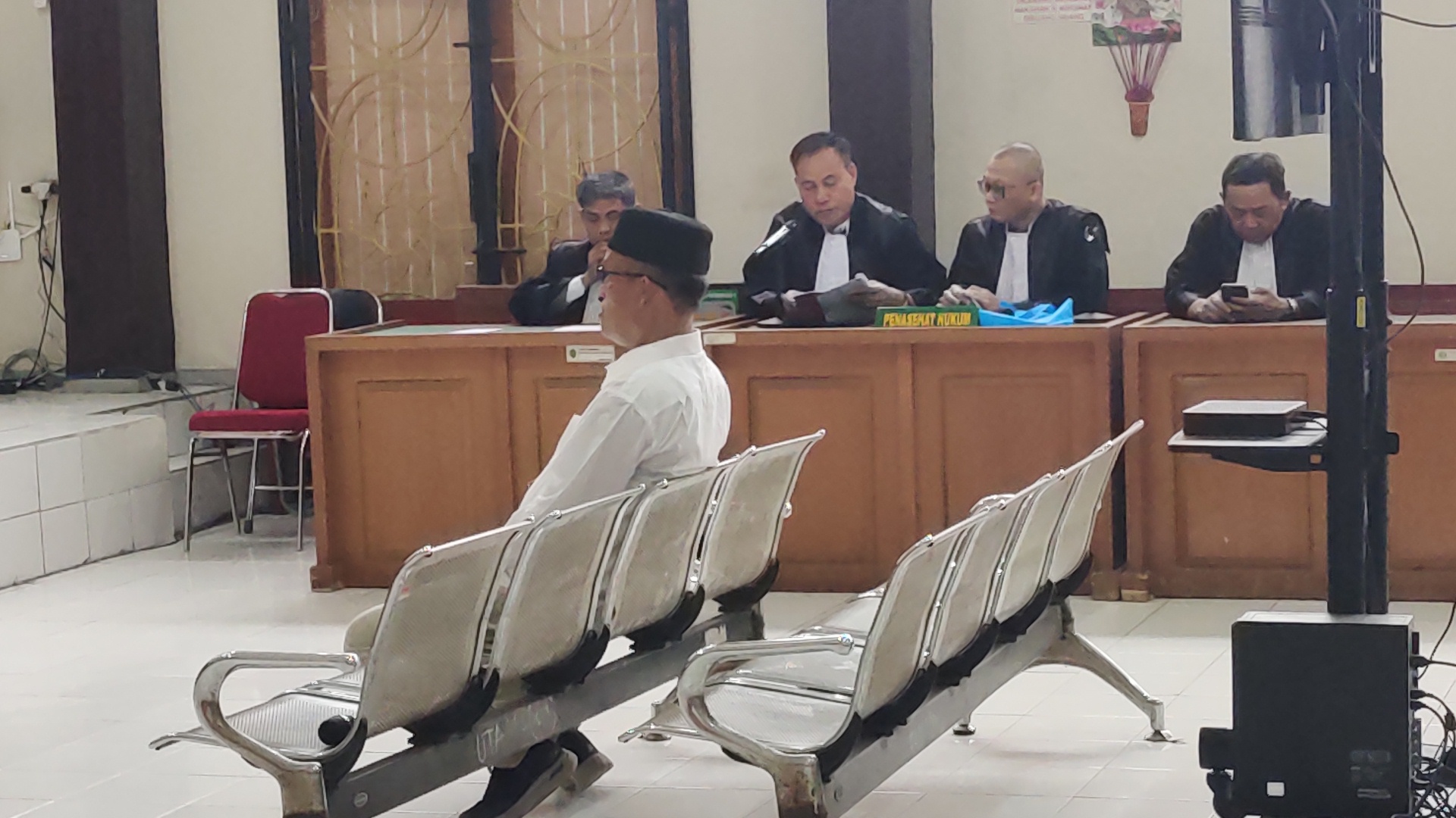 Penasihat Hukum Terdakwa Korupsi Kades Bukit Batu OKI Melawan, Sebut Dakwaan JPU Dipaksakan