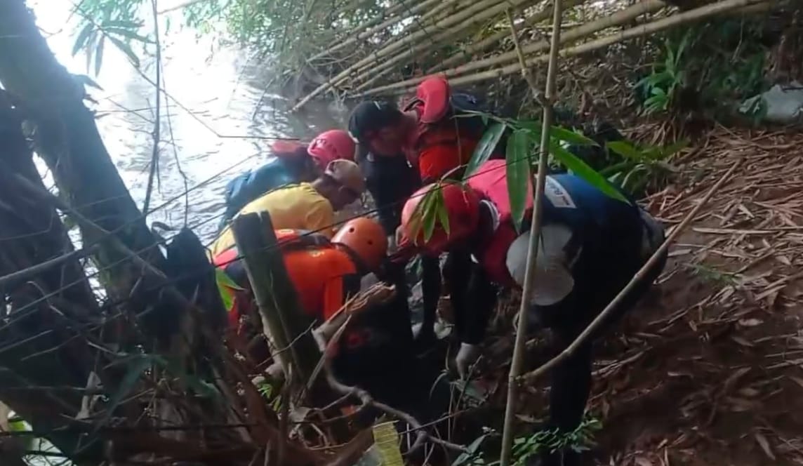 Setelah 3 Hari Hilang, Jasad Wasranudin Ditemukan 16 KM Dari Lokasi Tenggelam