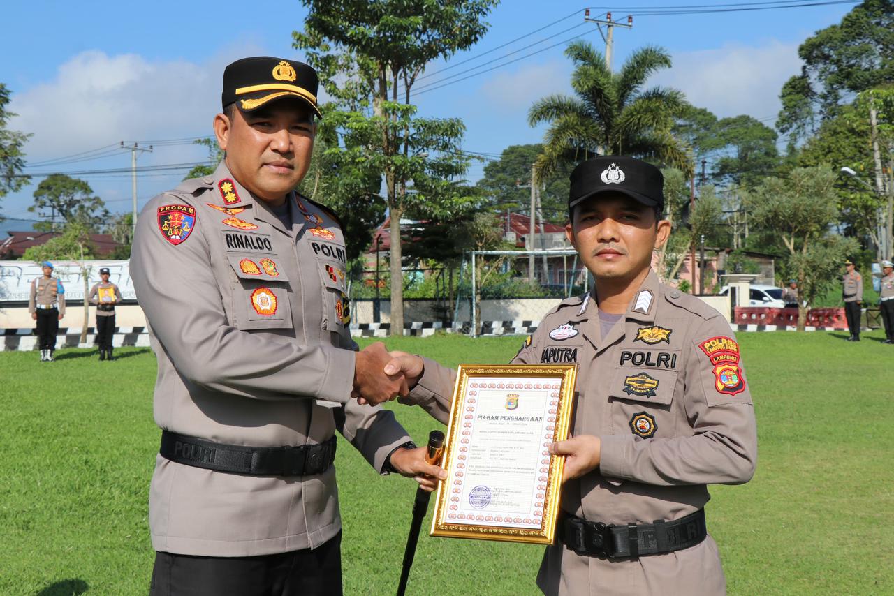 Polisi yang Tangkap Komplotan Pelaku Curanmor Saat Bawa Anak Istri Terima Hadiah Sekolah Perwira dari Kapolri