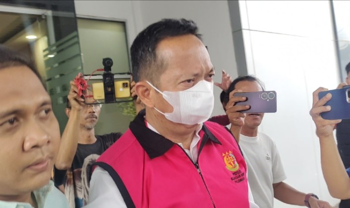 Eks Kadisperkimtan Agus Rizal Resmi Ditahan Sebagai Tersangka Korupsi Dana Hibah 99 Proyek Fiktif