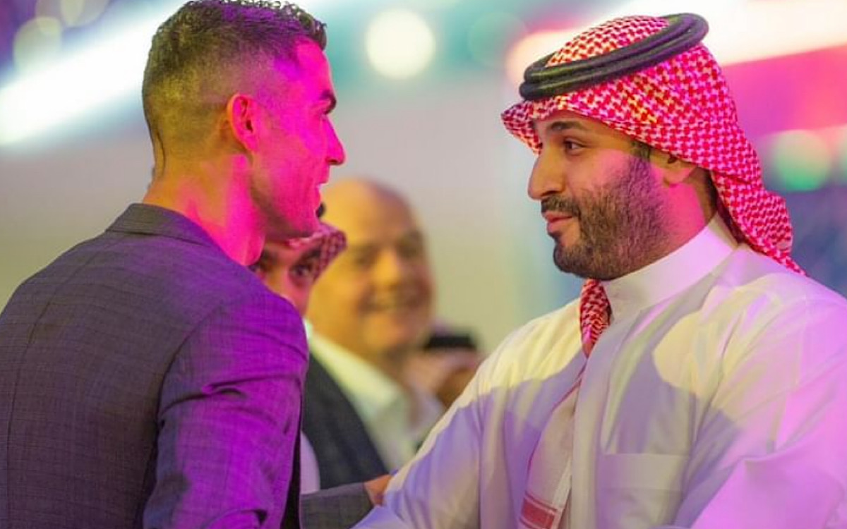 Pangeran Arab Saudi Bertemu Goat Ronaldo Saat Gelar Panel Bahas Piala Dunia Esports Pertama Tahun 2024  