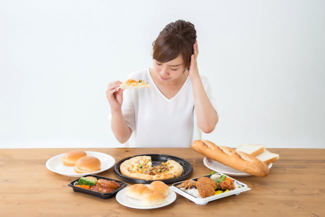 Makan Berlebihan, Kenali Tanda-Tanda Stres Eating dan Cara Mengatasi