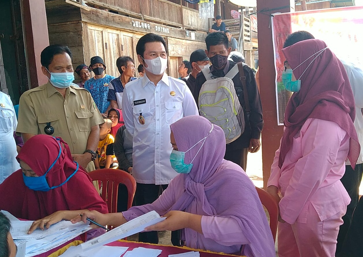 Terendah, Wabup Empat Lawang Pantau Vaksinasi