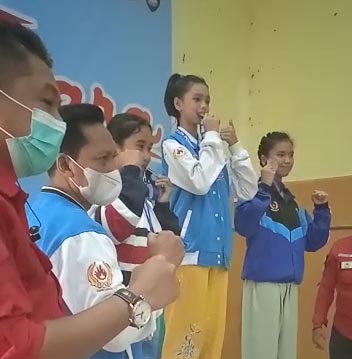 Atlet Wushu Empat Lawang Sumbang Emas Pertama