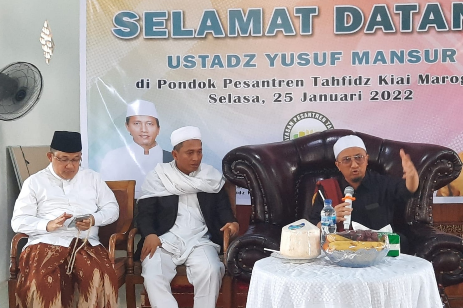 Ustad Yusuf Mansyur Bilang Ini, Saat Khataman Santri Ponpes Kiai Merogan