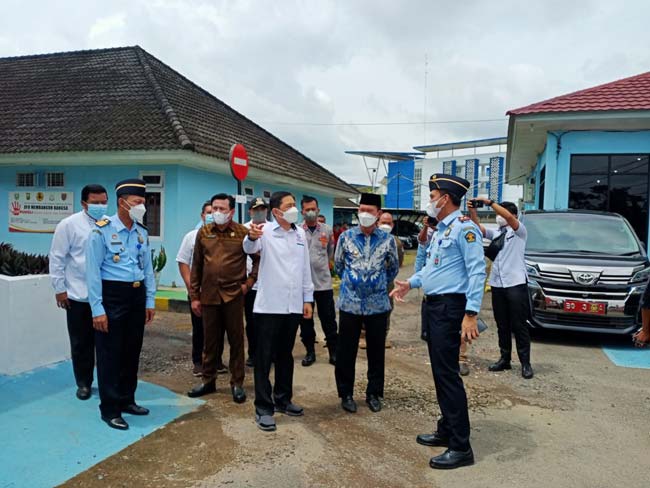 Imigrasi Palembang Buka Booth Pelayanan Paspor