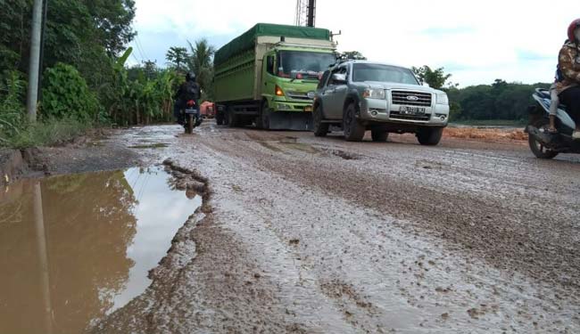 Semalaman Jalinteng Muba Macet, Ini Penyebabnya