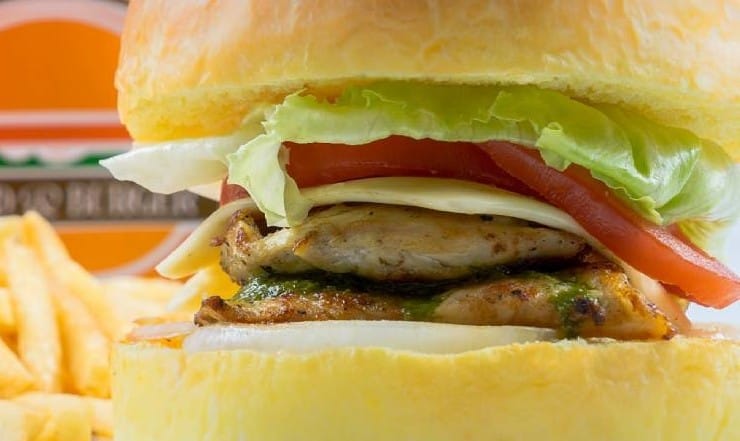 Kalau Makan Burger Kata dr. Zaidul Akbar Jangan Buang Seladanya