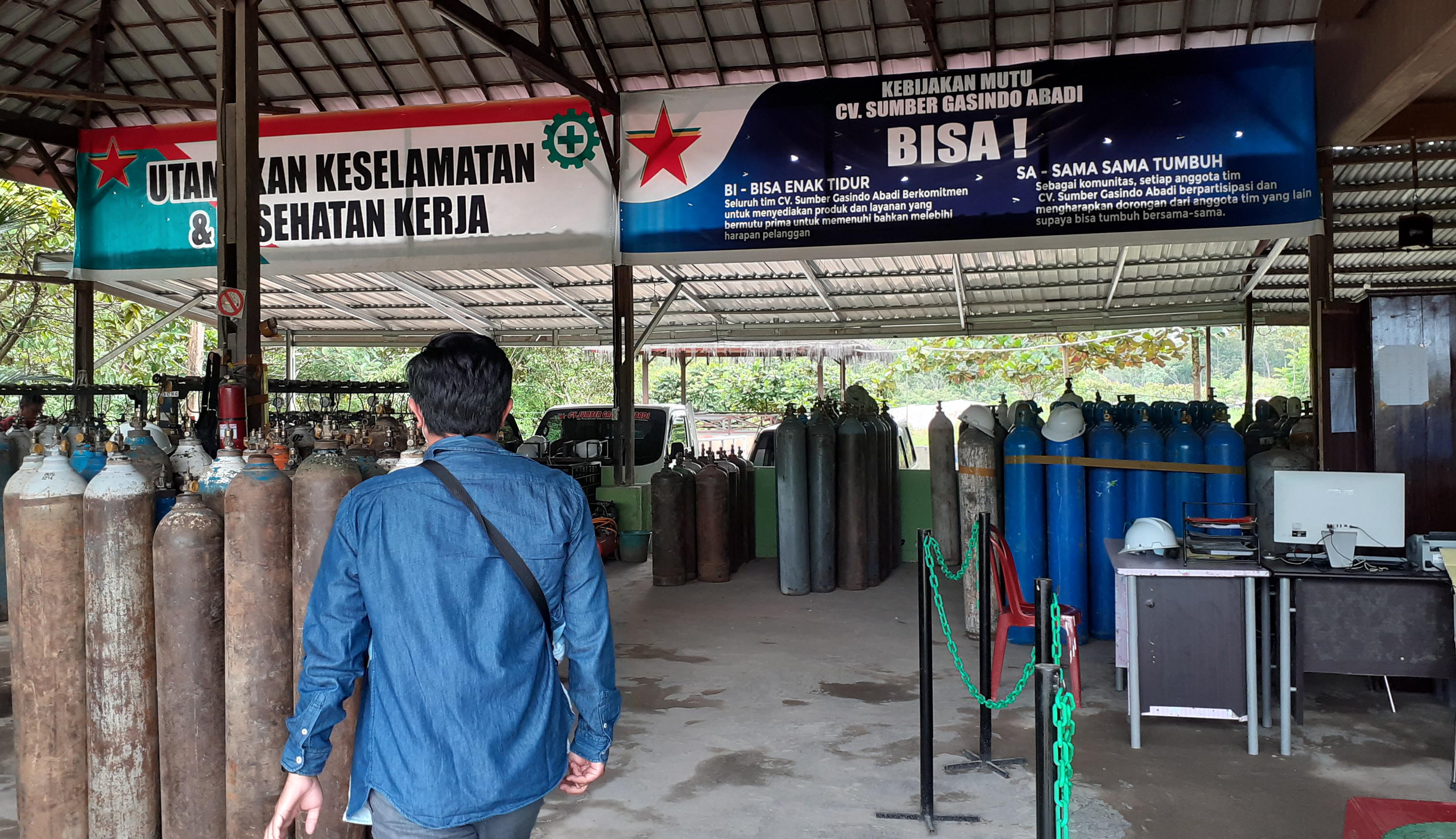 Antisipasi Lonjakan Covid-19, Distributor Tambah Tabung Oksigen