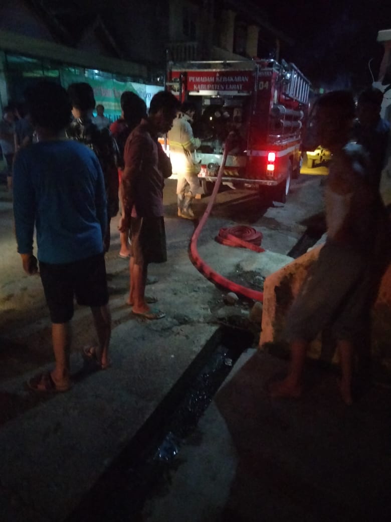 Sedang Ikat Sayur, Rumah Hangus Terbakar