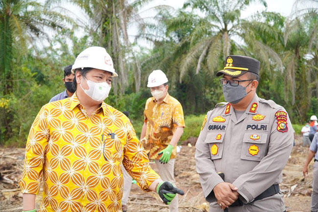 Airlangga Dicurhati Petani Sawit Riau Soal Jokowi