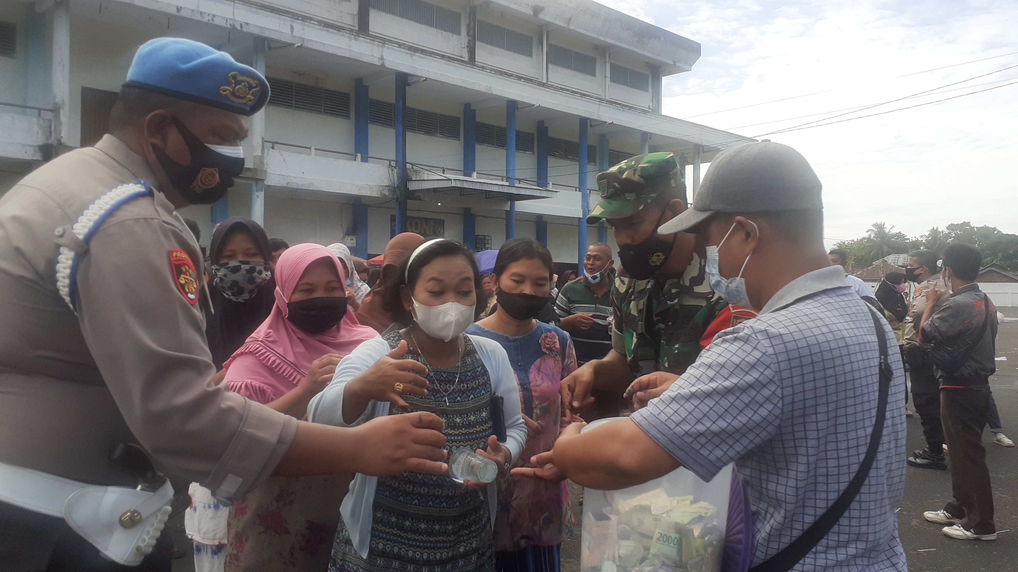 Bak Pilkada, Celup Jari di Tinta untuk Dapat Migor