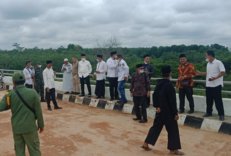 Anggota DPRD OKI Sidak Jembatan Kota Baru Mesuji