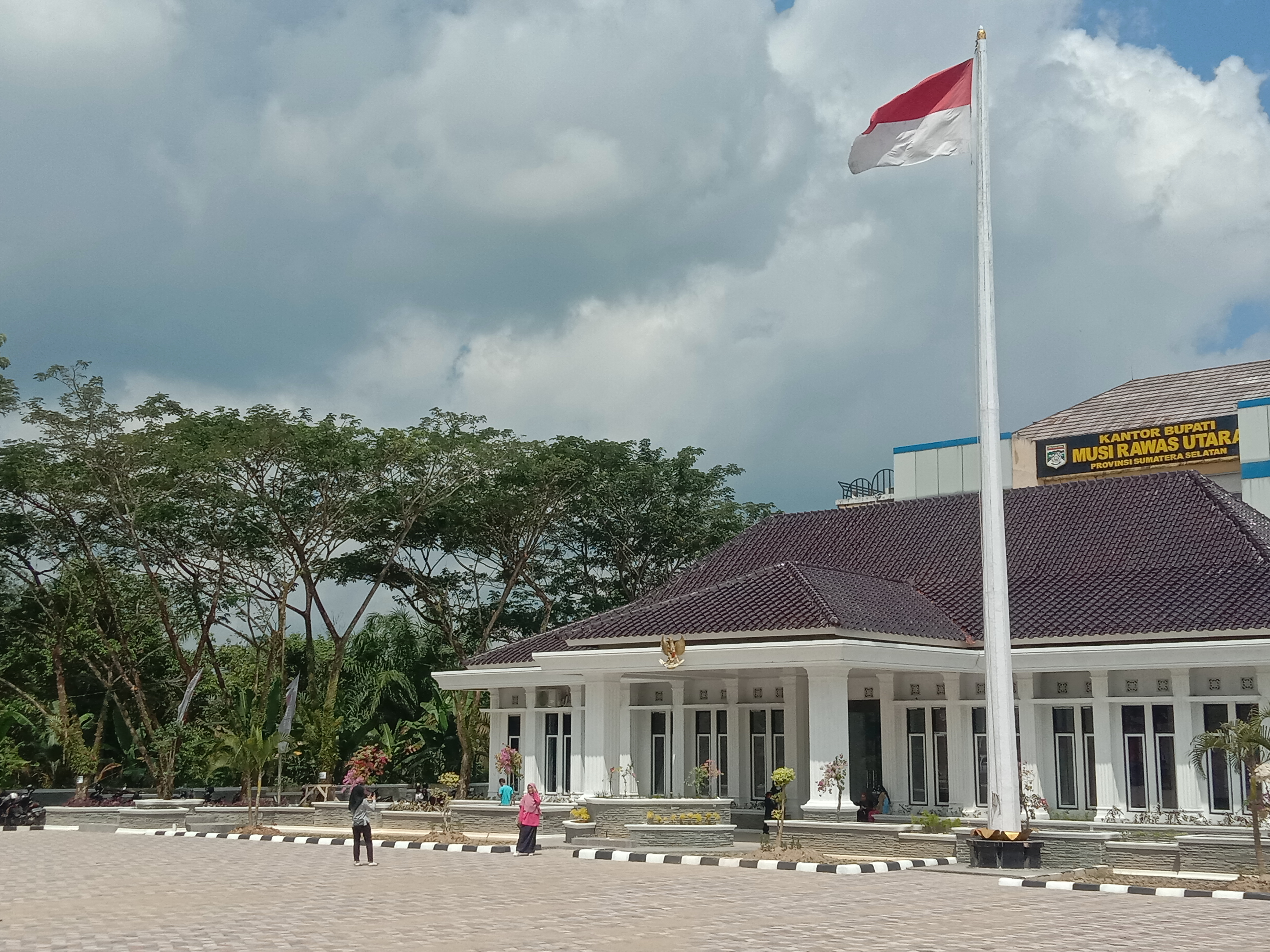 Kantor Bupati Muratara Mendadak Jadi lokasi Swafoto