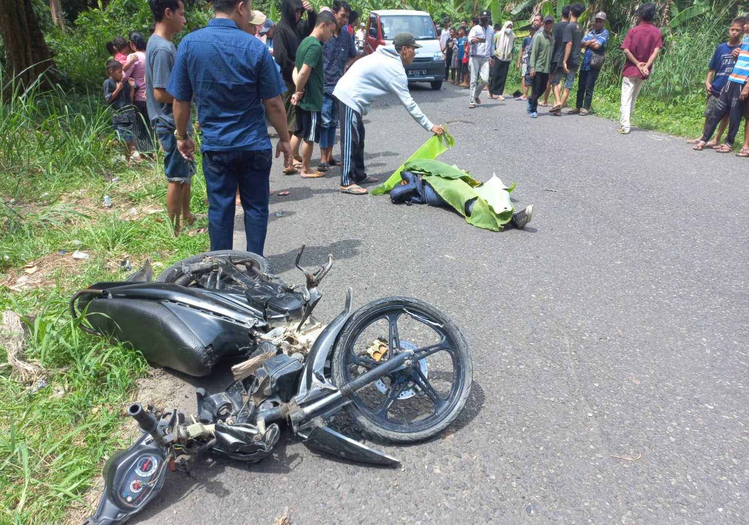 Adu Kambing Dua Pengendara Motor Meninggal