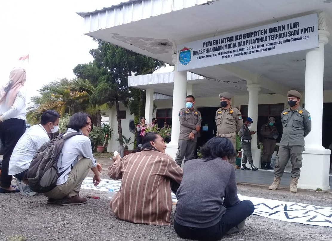 Warga Lorok Kembali Pertanyakan Izin Pendirian Kandang Ayam PT SMS