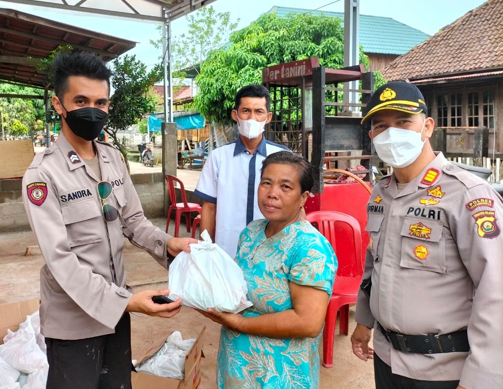 Diganjar Sembako, Warga Antusias Divaksin