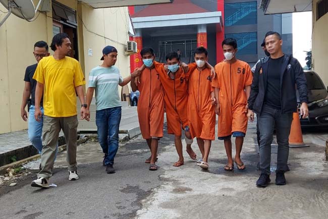 Jatanras Tembak Pelaku Komplotan Pembobol Mobil Honda Brio yang Videonya Viral