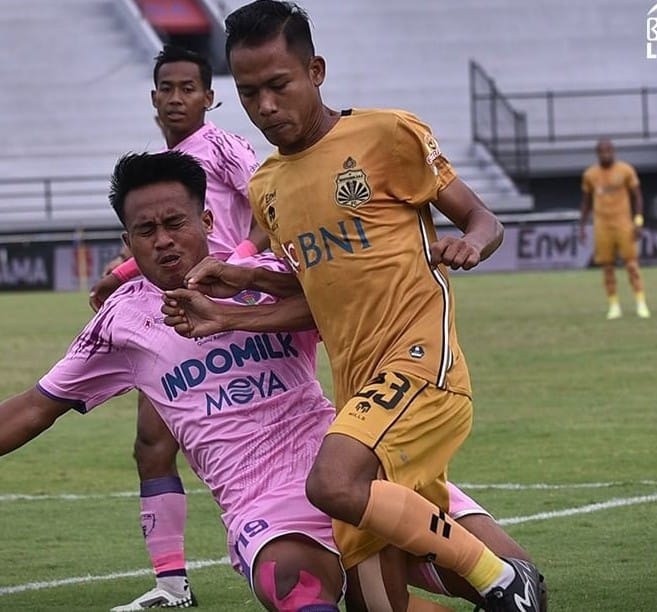 Bermain dengan 10 pemain, Bhayangkara FC 2 v 2 Persita