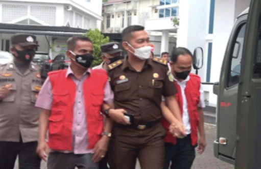Tim Kejati Jebloskan Empat Terdakwa Korupsi Dana Covid-19  ke Lapas Tanjung Gusta