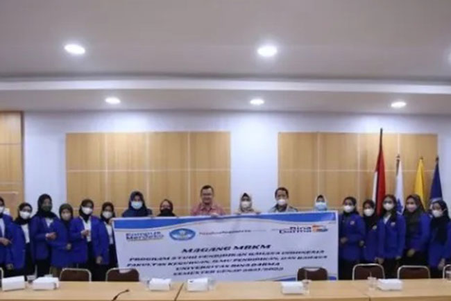 Lepas 15 Mahasiswa UBD Prodi Bahasa Indonesia Magang MBKM