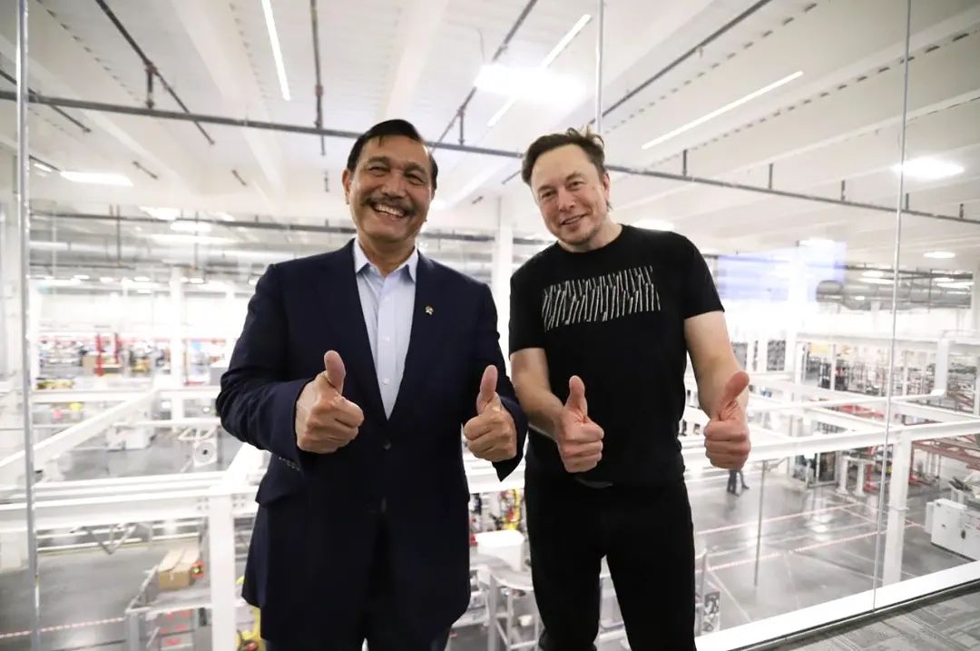 Luhut Undang Elon Musk, Bos Tesla Tertarik Kerja Sama