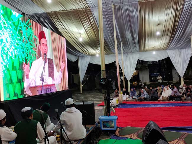 Ustadz Abdul Somad Sampaikan Tausiah Ramadan di Kediaman H Halim