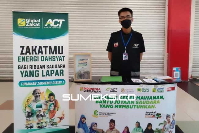 Jemput Bola, ACT Dirikan Stand Zakat di Mall