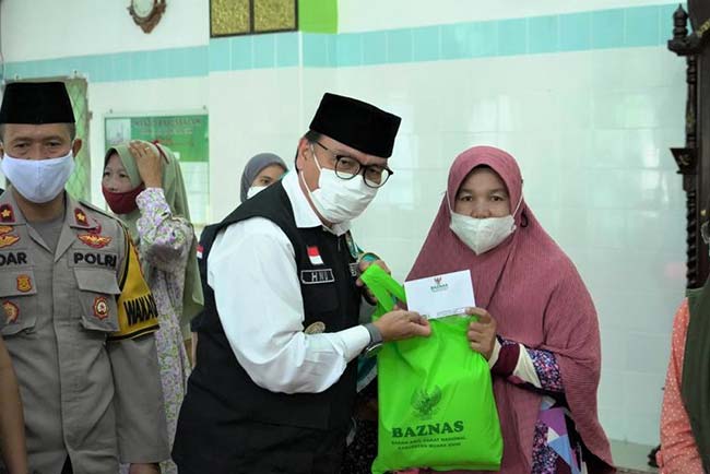 Salurkan Zakat Mal ke 870 Penerima