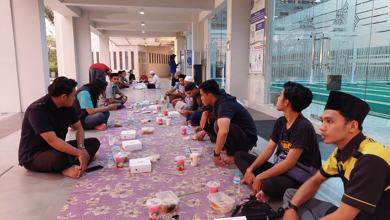 Ada Pasar Bedug dan Buka Bersama di Masjid CGC Palembang