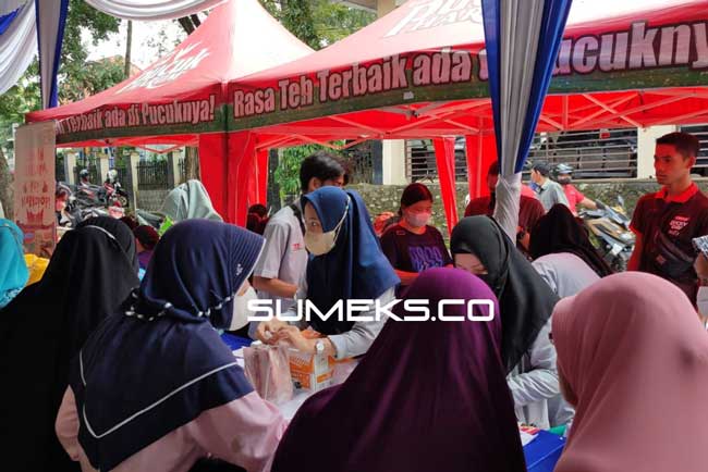 Bazar Ramadan, Daging Segar Diserbu