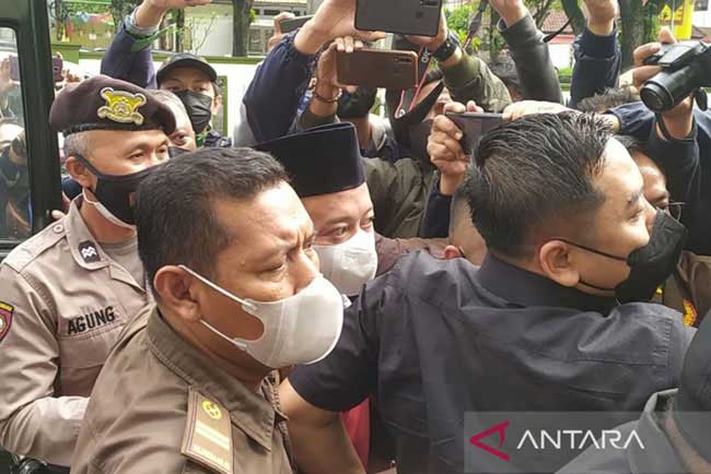 Ridwan Kamil Dukung PT Bandung Vonis Mati Herry Wirawan