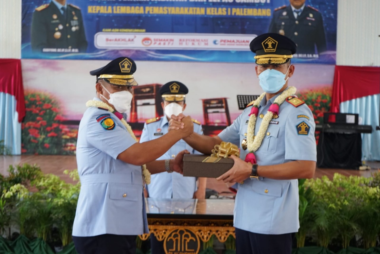 Yulius Sahruzah Bc IP SH MH Jabat Kalapas Kelas 1 Palembang