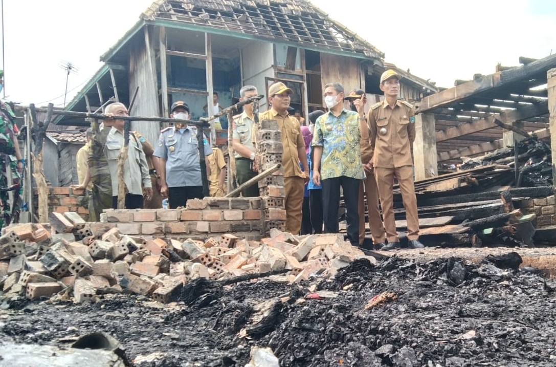 Pemkab Ogan Ilir Bantu Perbaikan Rumah Korban Kebakaran di Tanjung Atap
