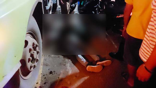 Diseruduk Dump Truk, Penumpang Honda BeAT Tewas di Tempat