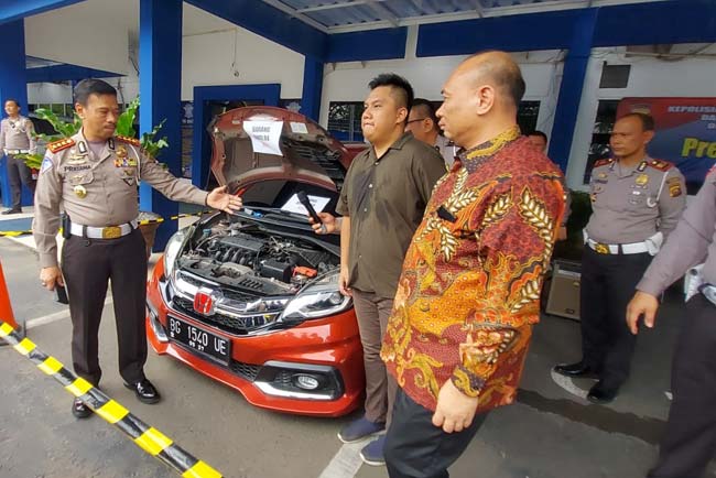 Nomor Rangka-Mesin Honda Mobilio Bodong Dimodifikasi Menyerupai Asli