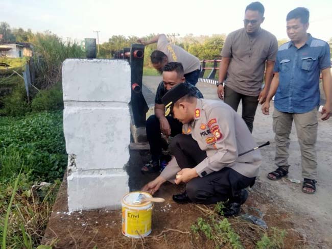 Polres Musi Rawas Bedulur, Perbaiki Jembatan hingga Bantu Perangkat CCTV