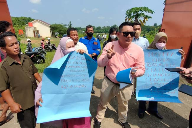 Pak Presiden Jokowi, Tolong Tanah Kami Dicaplok Mafia Tanah!