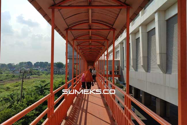 Skybridge Panjang, ini Saran Penumpang LRT