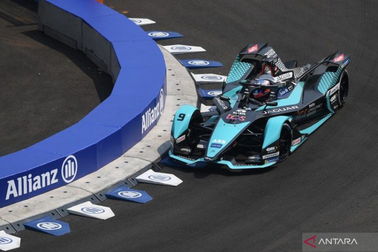 Mitch Evans Juara Formula E di Jakarta E-Prix International Circuit