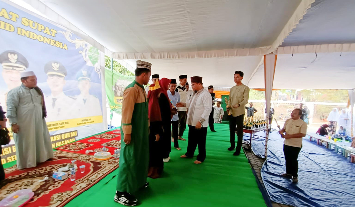 Tutup Gebyar Maulid Nabi SAW, Asisten I Setda Muba Bagikan Hadiah Buat Pemenang 