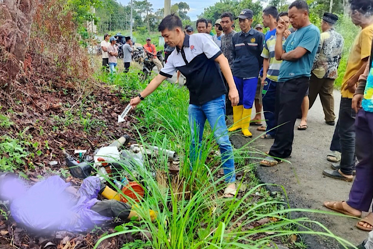Diduga Laka Tunggal, Lansia Ditemukan Tergeletak Meninggal di Pinggir Jalan 